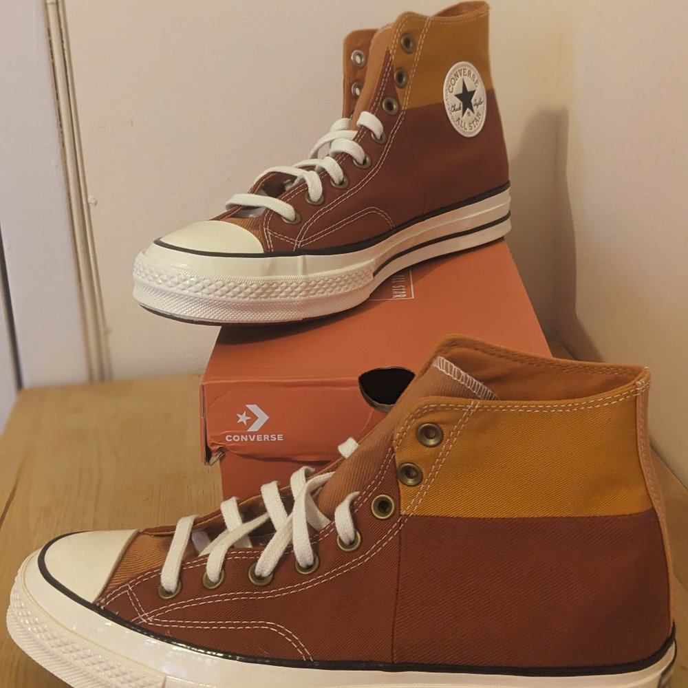 Converse Sneakers Size 9.5M